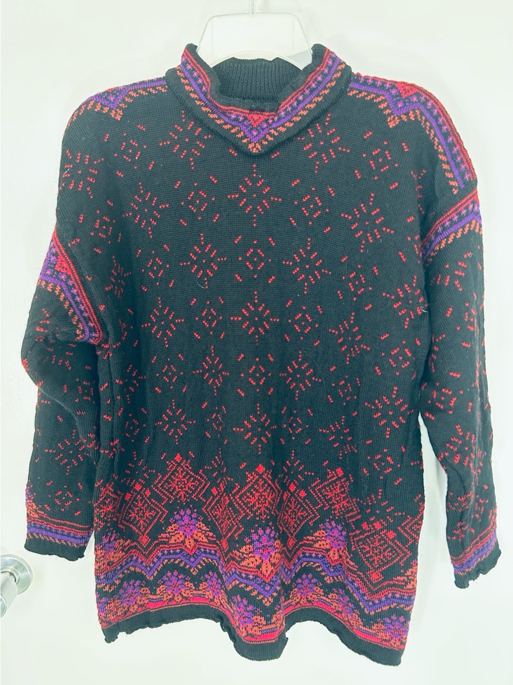 Rare Dale of Norway 100% Wool Mock Turtleneck Black Sweater w Red Purple Accents